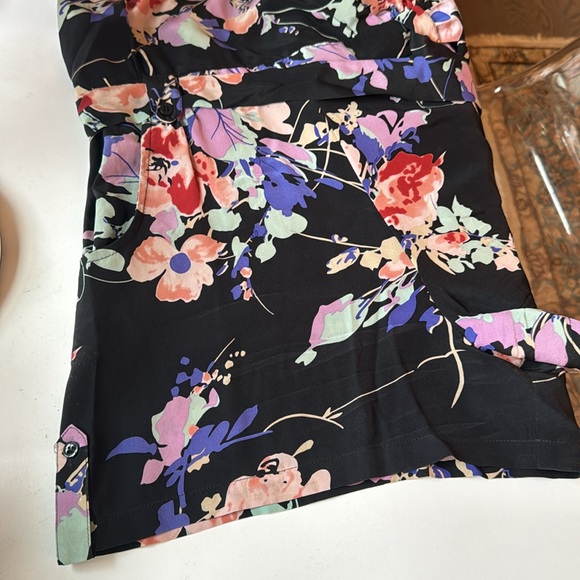 Yumi Kim Floral Romper 100% Silk Size XS - Picture 5 of 5